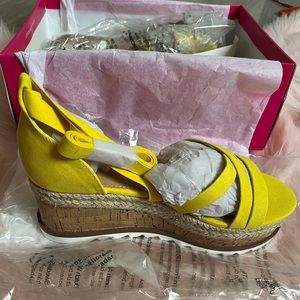 Yellow platform wedges